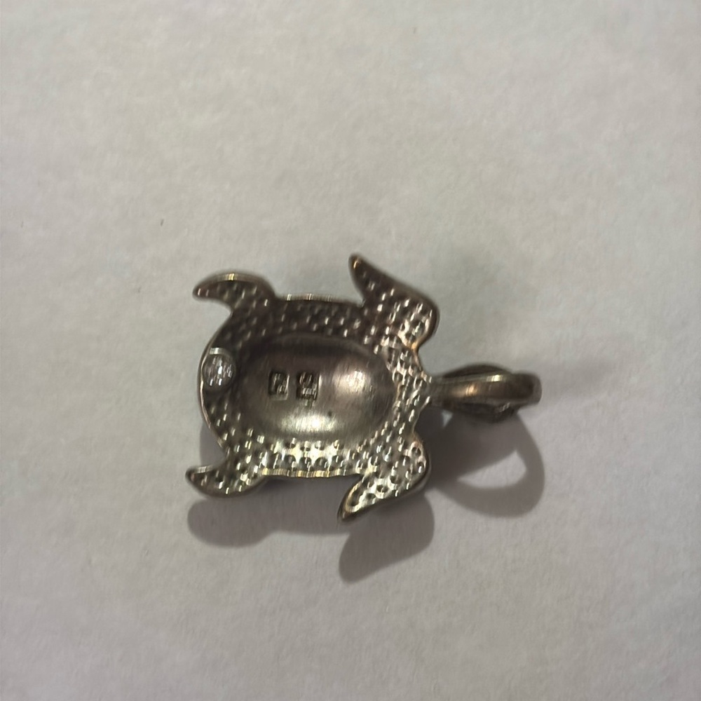 Turtle Rhinestone Pendant - Picture 3 of 3